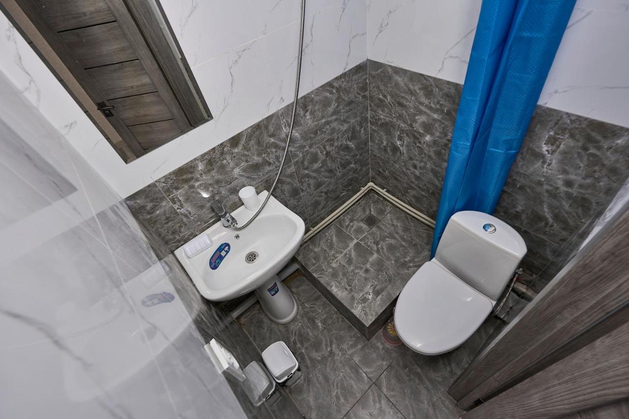 Апарт 33 Aparthotel อัลมาตี ภายนอก รูปภาพ